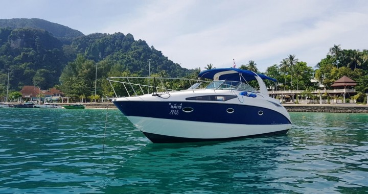 Motor Cruiser Bayliner…